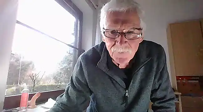 super-snoopy online show from 02/02/25, 09:19