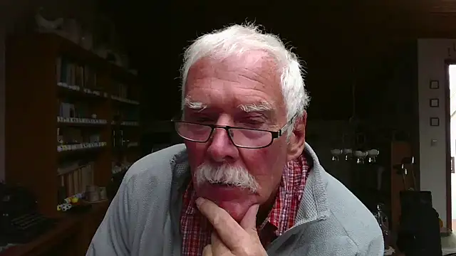 super-snoopy online show from 09/14/25, 08:35