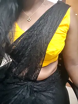 Snapshot of Tamilmallu-duskygirl03 chatting on 04/29/26, 06:50 Tamilmallu-duskygirl03 online show from 04/29/26, 06:50