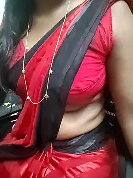 Snapshot of Tamilmallu-duskygirl03 chatting on 05/27/26, 05:43 Tamilmallu-duskygirl03 online show from 05/27/26, 05:43