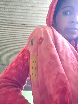 Snapshot of Co_punam chatting on 12/17/25, 02:17 Co punam online show from 12/17/25, 02:17