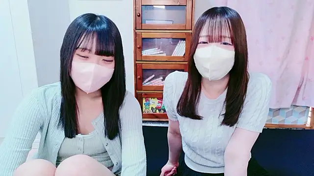 Snapshot of KaYo_sorriso chatting on 05/16/26, 06:10 KaYo sorriso online show from 05/16/26, 06:10