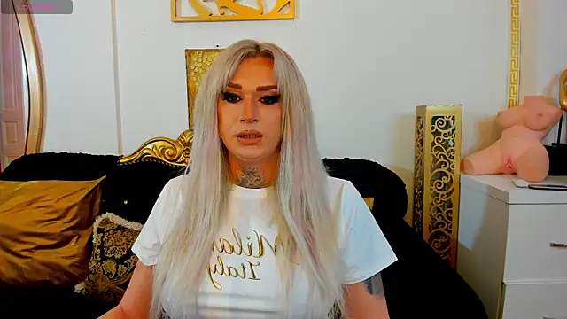 Snapshot of AlenaRios chatting on 03/04/26, 05:35 AlenaRios online show from 03/04/26, 05:35