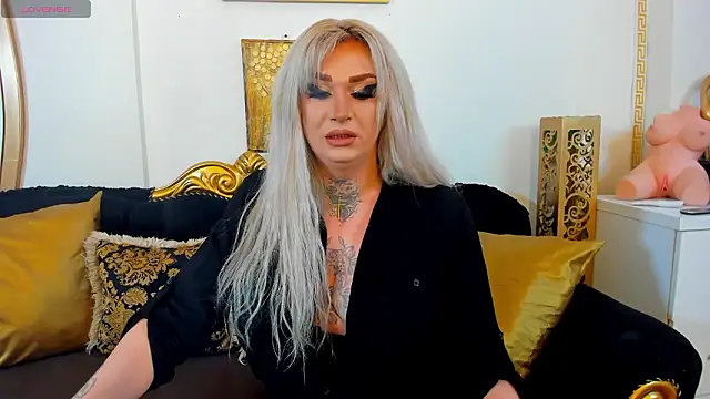 Snapshot of AlenaRios chatting on 03/06/26, 05:37 AlenaRios online show from 03/06/26, 05:37