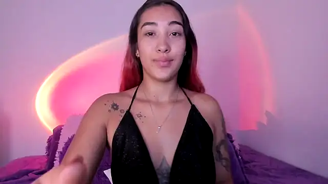 Snapshot of HeidyRousse chatting on 03/18/26, 11:35 HeidyRousse online show from 03/18/26, 11:35