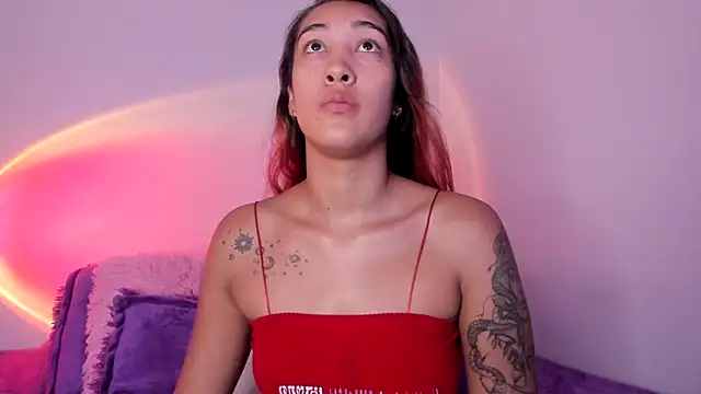 Snapshot of HeidyRousse chatting on 04/08/26, 02:06 HeidyRousse online show from 04/08/26, 02:06