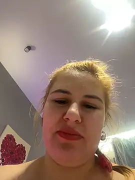 Snapshot of Passion-Blondy chatting on 03/20/25, 09:46 Passion-Blondy online show from 03/20/25, 09:46