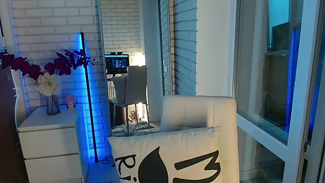 Snapshot of Passion-Blondy chatting on 11/20/25, 02:06 Passion-Blondy online show from 11/20/25, 02:06