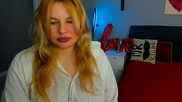 Passion-Blondy online show from 02/18/26, 09:00