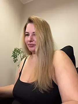 Passion-Blondy online show from 07/13/26, 08:39