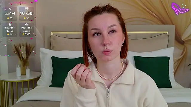 Snapshot of ClaireMathis chatting on 03/24/26, 02:33 ClaireMathis online show from 03/24/26, 02:33