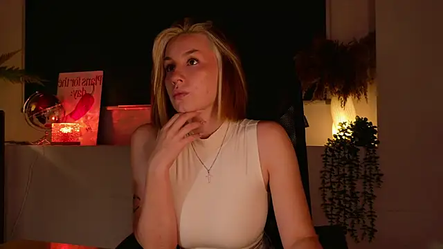 Snapshot of ClaireMathis chatting on 07/29/26, 02:37 ClaireMathis online show from 07/29/26, 02:37