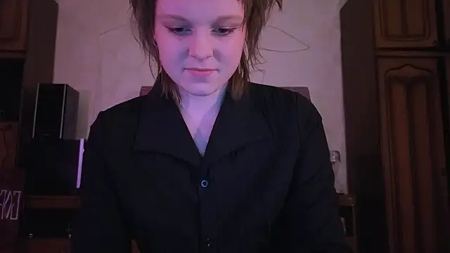 Snapshot of liquid0fluid0 chatting on 03/08/26, 04:00 liquid0fluid0 online show from 03/08/26, 04:00