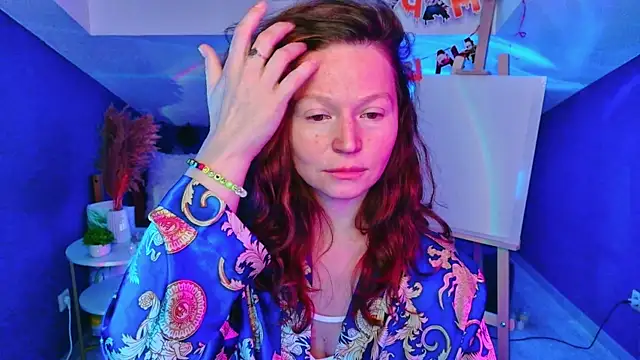 AuroraBorealis   online show from 10/22/25, 06:46