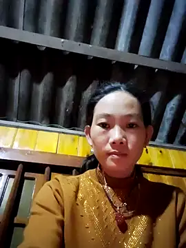 gio-thu online show from 11/13/25, 04:06