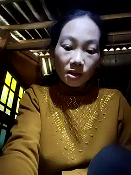 gio-thu online show from 11/14/25, 05:39