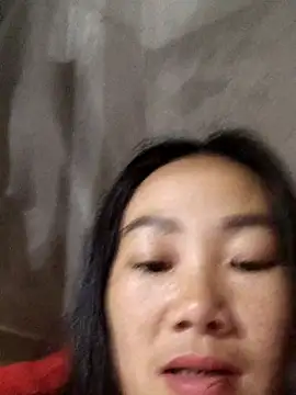 Snapshot of gio-thu chatting on 04/22/26, 01:12 gio-thu online show from 04/22/26, 01:12