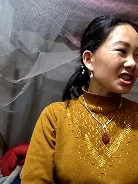 Snapshot of gio-thu chatting on 05/02/26, 02:55 gio-thu online show from 05/02/26, 02:55