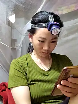 Snapshot of gio-thu chatting on 05/27/26, 01:57 gio-thu online show from 05/27/26, 01:57