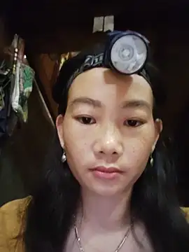 Snapshot of gio-thu chatting on 07/20/26, 04:27 gio-thu online show from 07/20/26, 04:27