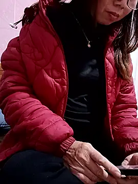 Snapshot of Jonaa99 chatting on 01/10/26, 04:42 Jonaa99 online show from 01/10/26, 04:42