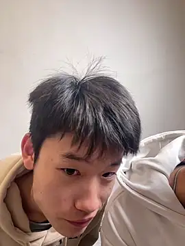 KK-cuteboy online show from 11/05/25, 11:21