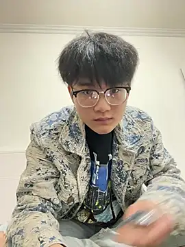 Snapshot of KK-cuteboy chatting on 04/28/26, 11:37 KK-cuteboy online show from 04/28/26, 11:37