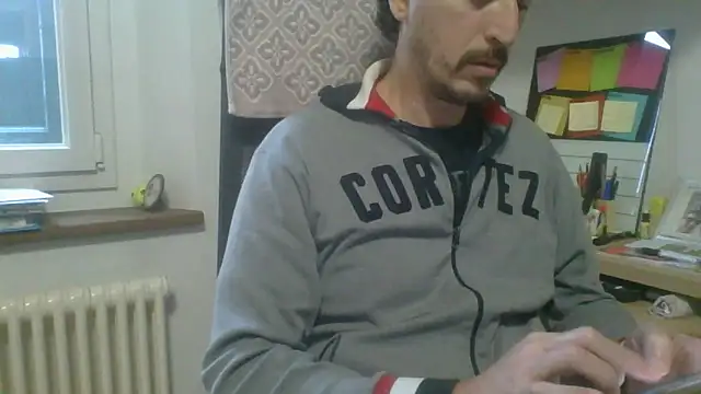 Kawayleo online show from 10/31/25, 09:54