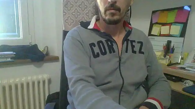 Kawayleo online show from 11/04/25, 10:47