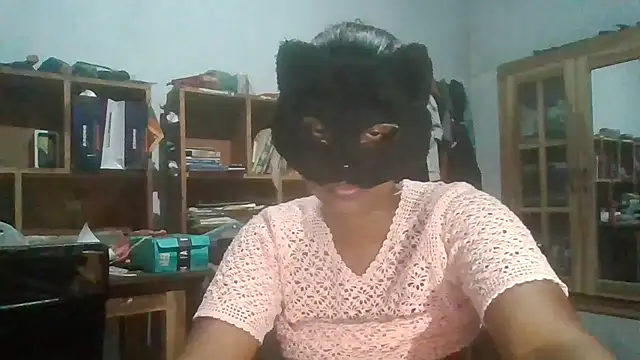 Nora-2003 online show from 04/07/26, 11:15