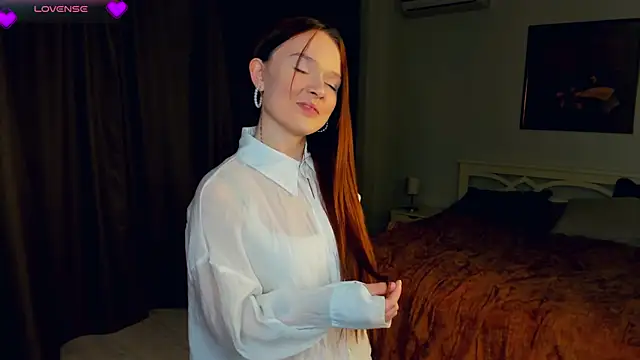 Snapshot of RonnieSchmertz chatting on 10/29/25, 06:31 RonnieSchmertz online show from 10/29/25, 06:31