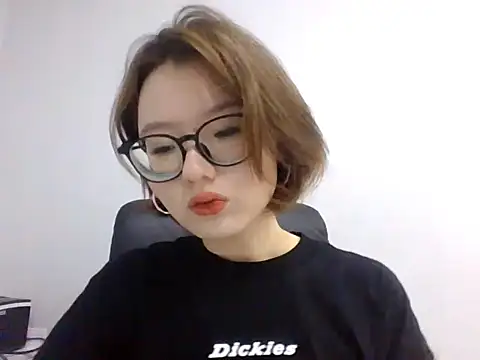 LilyTaylors online show from 10/20/25, 07:53