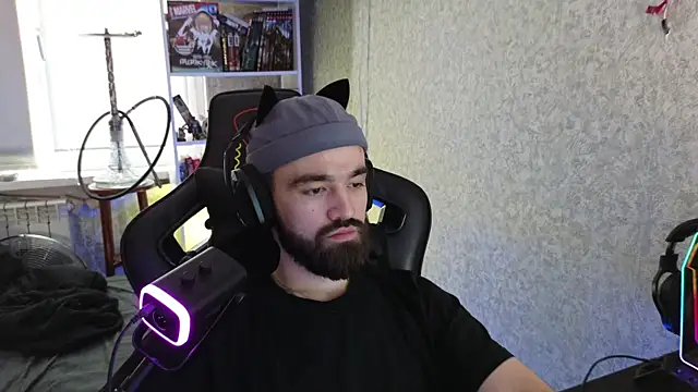 Nik Namee online show from 10/29/25, 08:27