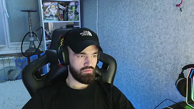 Nik Namee online show from 11/26/25, 05:08