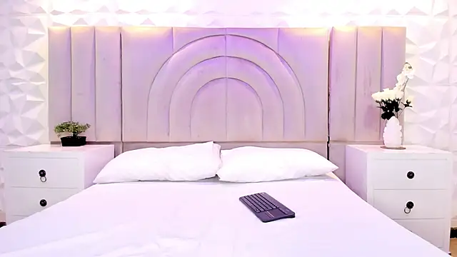 rebeca brown  online show from 11/27/25, 12:07