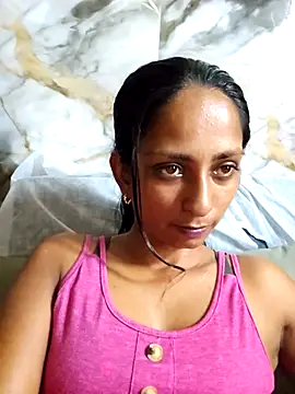 Snapshot of dreamerrrrr1 chatting on 10/13/25, 03:12 dreamerrrrr1 online show from 10/13/25, 03:12