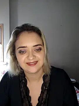 Snapshot of Lupy_foryou_sexy chatting on 02/18/26, 12:12 Lupy foryou sexy online show from 02/18/26, 12:12