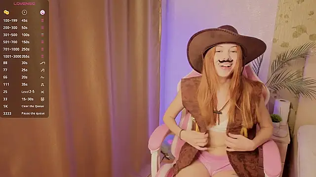 Snapshot of lilliaqueen chatting on 11/01/25, 02:19 lilliaqueen online show from 11/01/25, 02:19