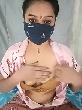 Snapshot of CUTE-567 chatting on 11/09/25, 08:23 CUTE-567 online show from 11/09/25, 08:23