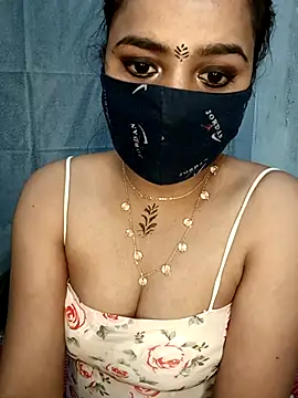 Snapshot of CUTE-567 chatting on 12/13/25, 07:53 CUTE-567 online show from 12/13/25, 07:53