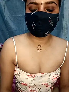 Snapshot of CUTE-567 chatting on 12/16/25, 04:34 CUTE-567 online show from 12/16/25, 04:34