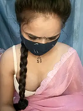 Snapshot of CUTE-567 chatting on 12/18/25, 09:37 CUTE-567 online show from 12/18/25, 09:37