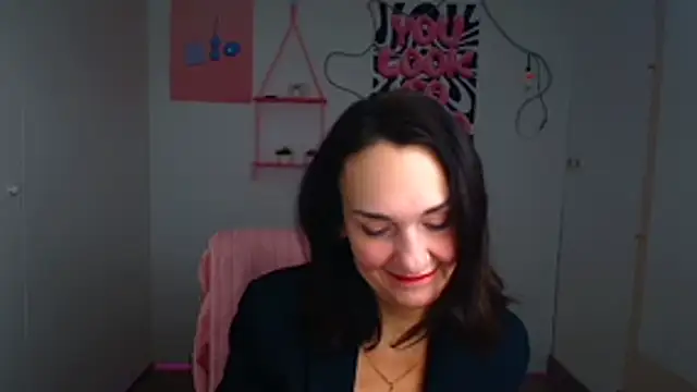 Snapshot of Rosie_Rosee chatting on 03/04/26, 01:06 Rosie Rosee online show from 03/04/26, 01:06