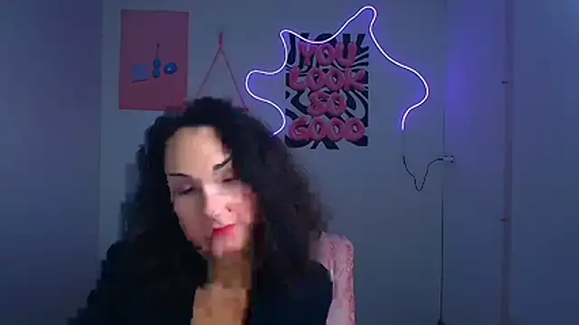 Snapshot of Rosie_Rosee chatting on 03/06/26, 12:23 Rosie Rosee online show from 03/06/26, 12:23