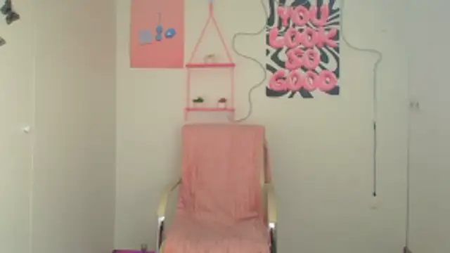 Snapshot of Rosie_Rosee chatting on 04/02/26, 11:19 Rosie Rosee online show from 04/02/26, 11:19