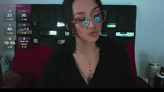 Snapshot of SussySunny_ chatting on 04/11/26, 04:17 SussySunny online show from 04/11/26, 04:17