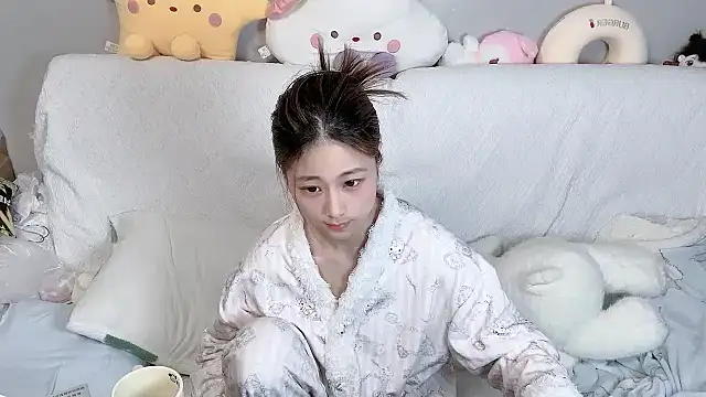 xiaoguaiss online show from 01/17/26, 12:54