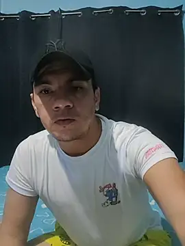 Aturo77 online show from 11/17/25, 02:28