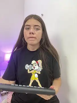 Juana miel online show from 03/27/26, 07:35