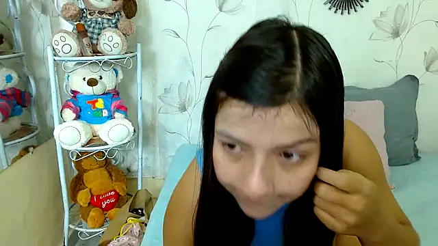 zara cute online show from 11/04/25, 12:04